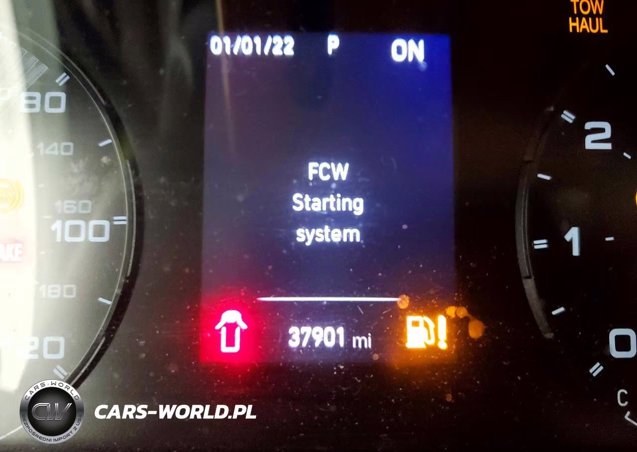 2025 Ram Promaster 2500 Delivery Van VIN:3C6LRVDG5SE513902 - 9