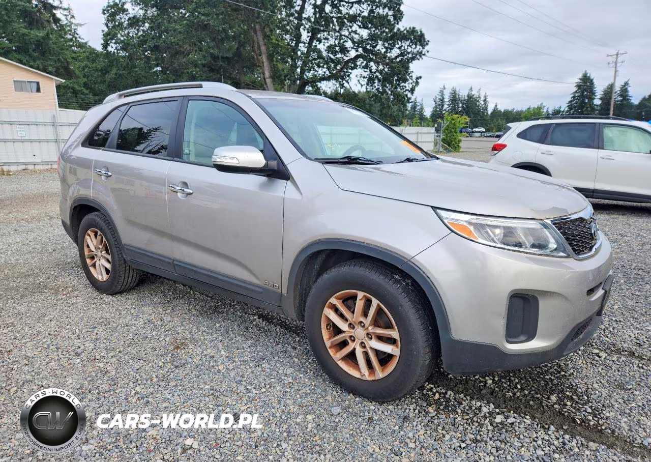 2015 Kia Sorento Lx VIN:5XYKTDA77FG653771 - 4