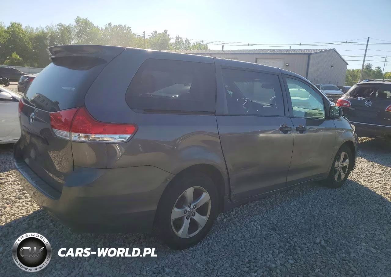 2012 Toyota Sienna Base 7-Passenger VIN:5TDZK3DC3CS216739 - 3