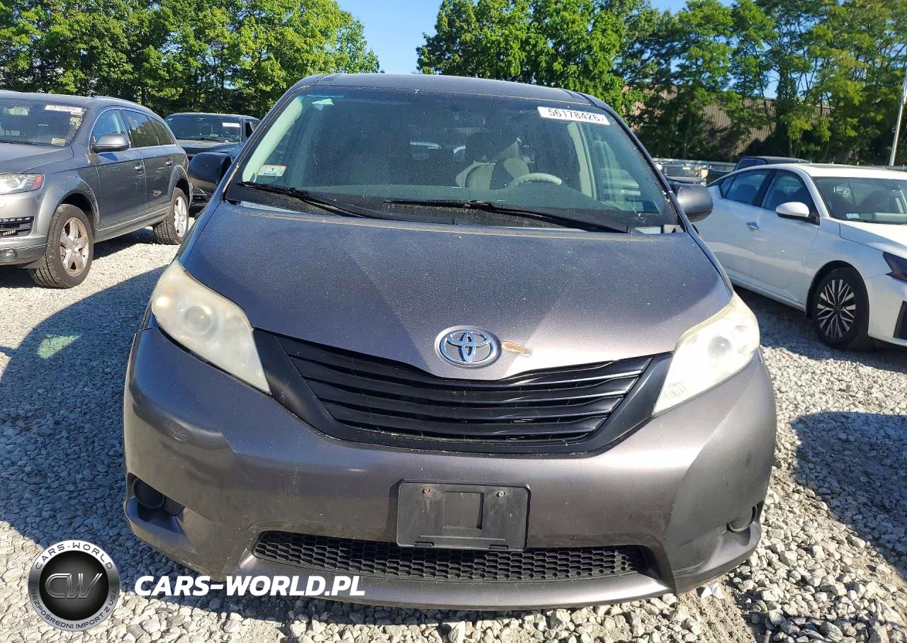 2012 Toyota Sienna Base 7-Passenger VIN:5TDZK3DC3CS216739 - 5
