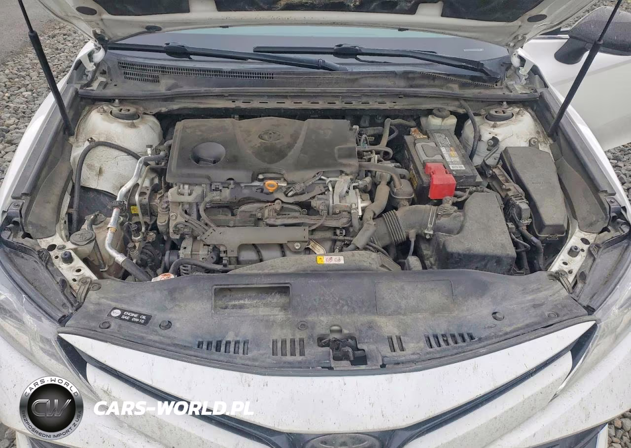 2018 Toyota Camry Le VIN:4T1B11HK9JU600992 - 11