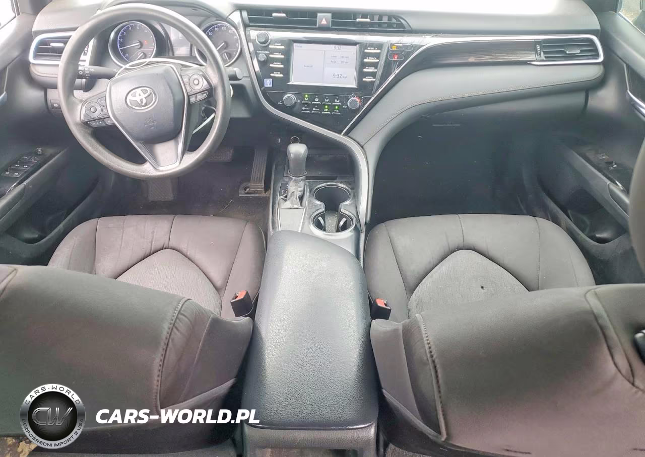 2018 Toyota Camry Le VIN:4T1B11HK9JU600992 - 8