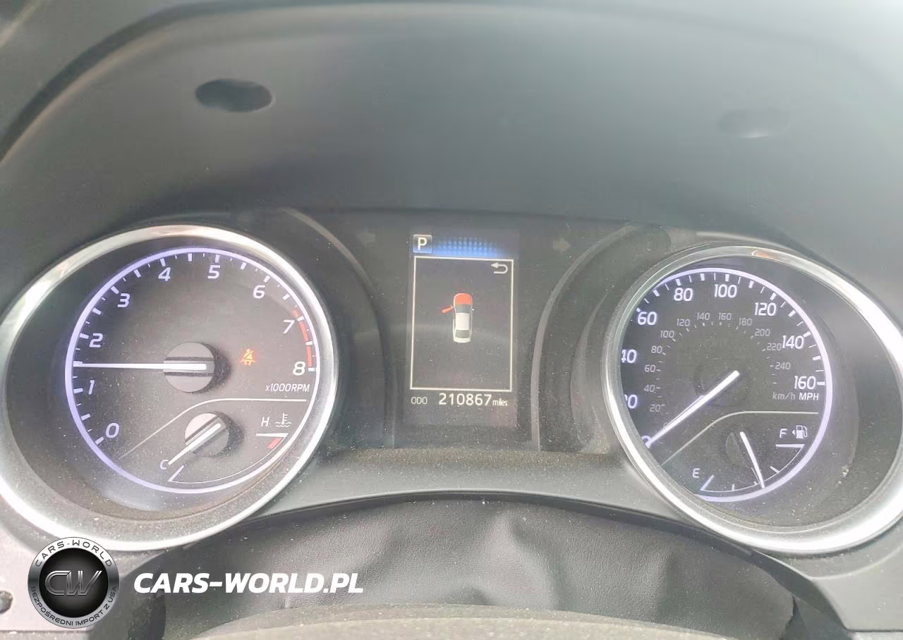 2018 Toyota Camry Le VIN:4T1B11HK9JU600992 - 9