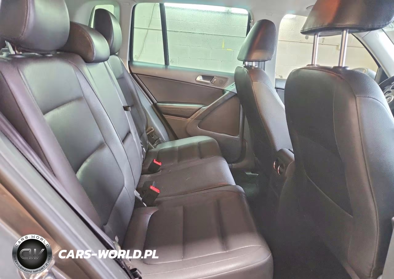 2014 Volkswagen Tiguan S VIN:WVGAV3AX4EW616514 - 11