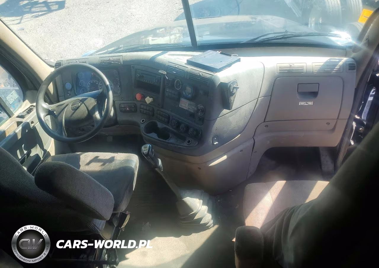 2013 Freightliner Cascadia 1 - Semi Truck VIN:1FUJGLDR7DLBU4137 - 5
