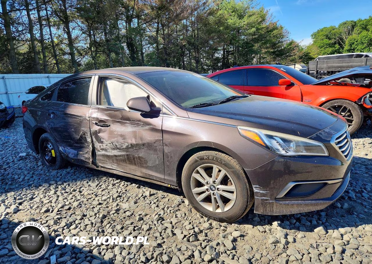 2016 Hyundai Sonata Se VIN:5NPE24AF3GH336216 - 4