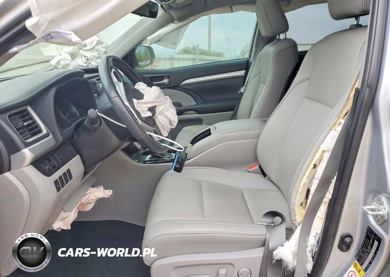 2019 Toyota Highlander Xle VIN:5TDKZRFH0KS571911 - 7