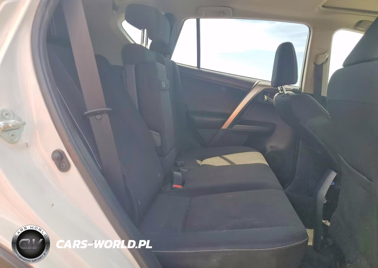 2016 Toyota Rav4 Hv Xle VIN:JTMRJREV3GD024745 - 11