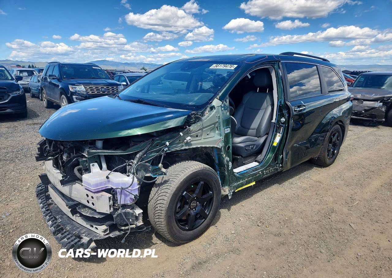 2021 Toyota Sienna Xle