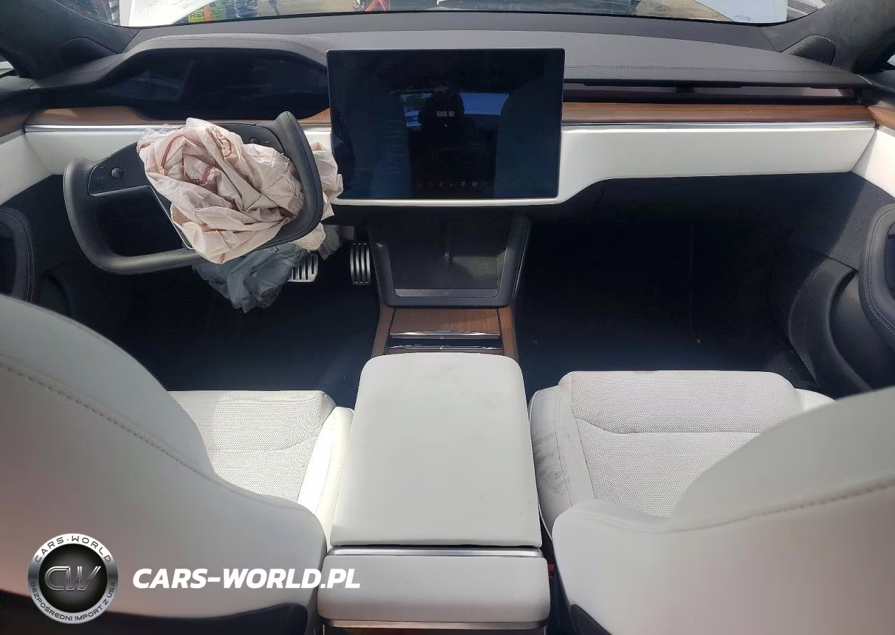 2025 Tesla Model S VIN:5YJSA1E58SF548428 - 8