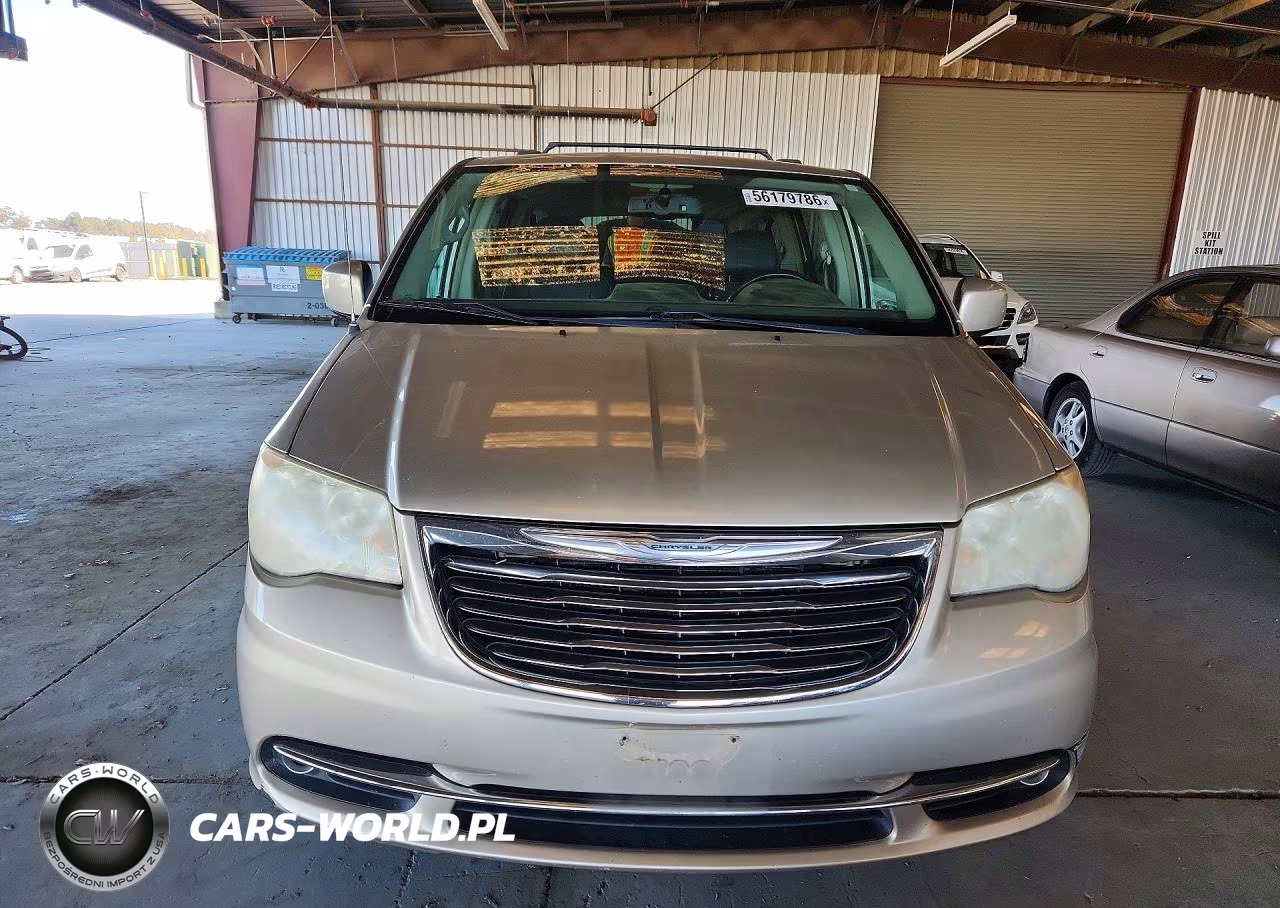 2014 Chrysler Town & Country Touring VIN:2C4RC1BGXER397809 - 5