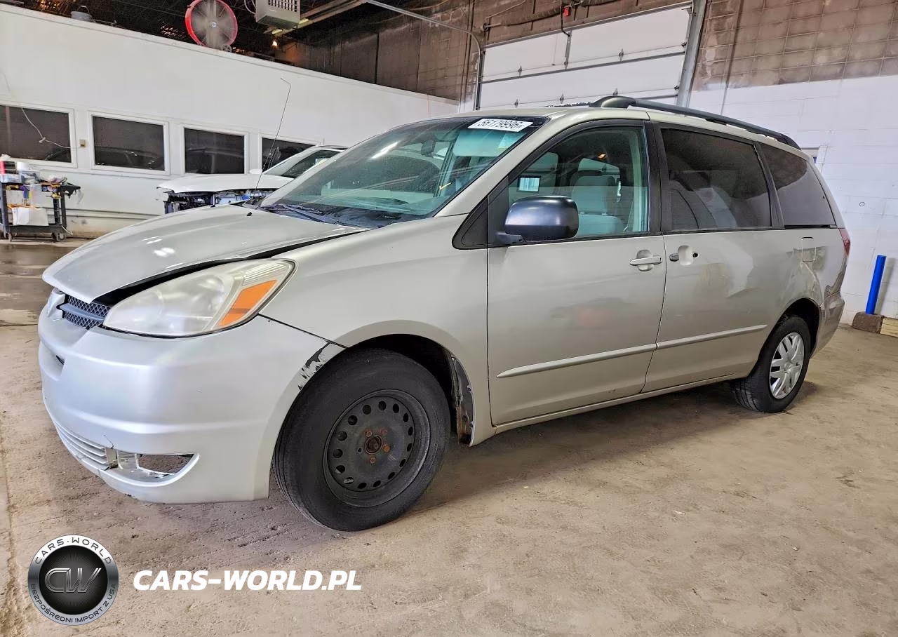 2004 Toyota Sienna Le 8 Passenger