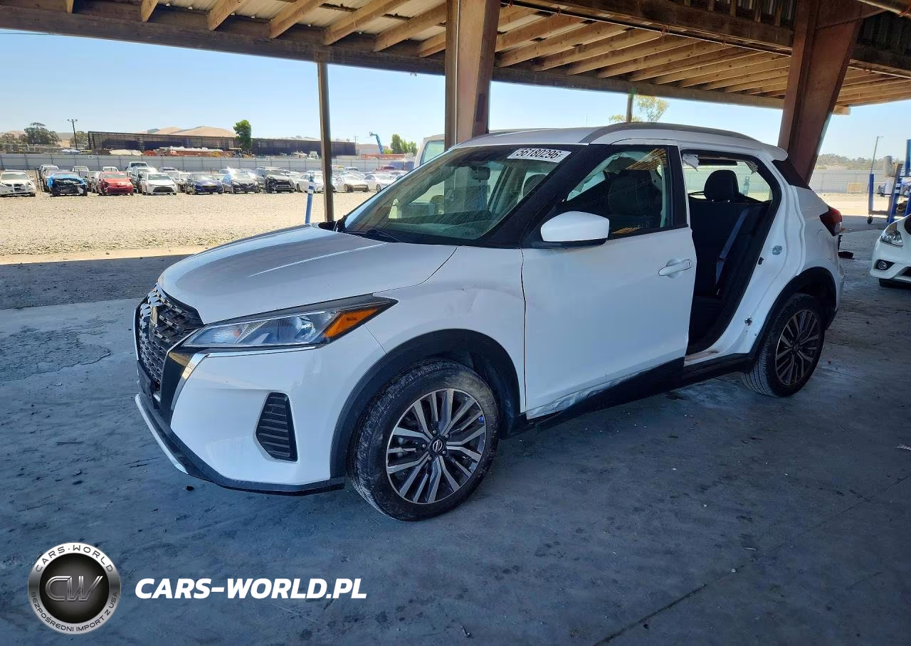 2021 Nissan Kicks Sv
