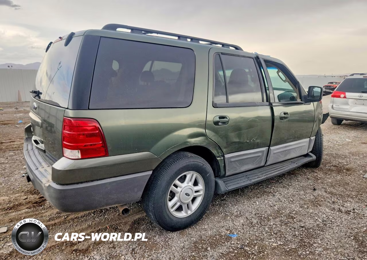 2005 Ford Expedition Xlt VIN:1FMPU15535LA11086 - 3
