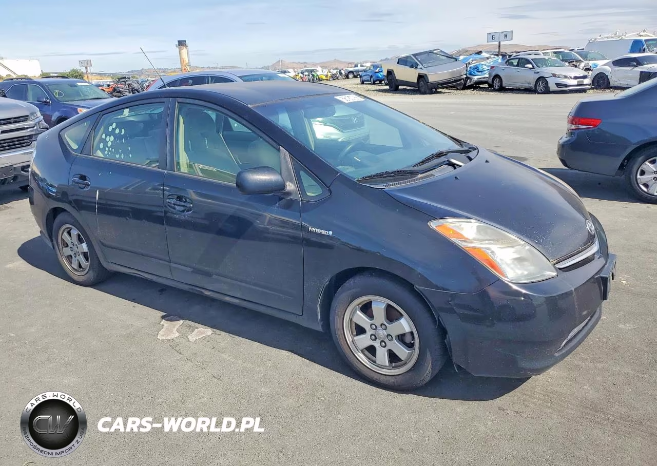 2008 Toyota Prius Base VIN:JTDKB20U183322223 - 4