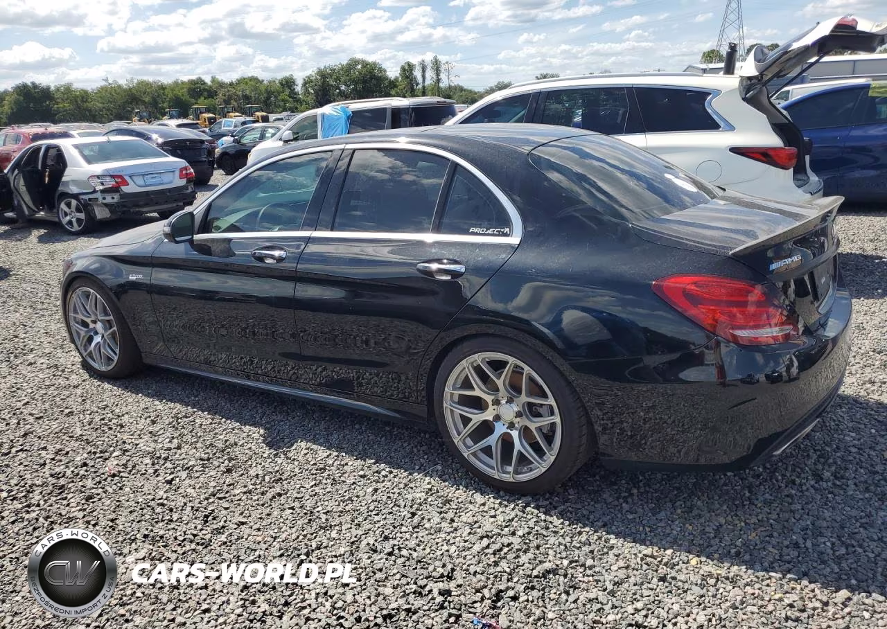 2015 Mercedes-Benz C 400 4Matic VIN:55SWF6GB1FU032239 - 2