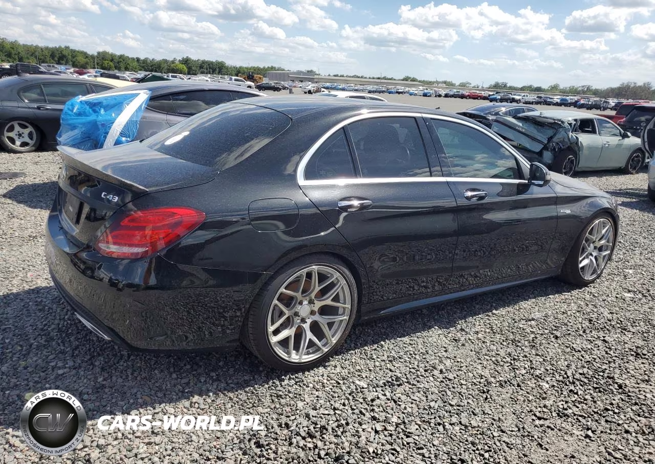 2015 Mercedes-Benz C 400 4Matic VIN:55SWF6GB1FU032239 - 3