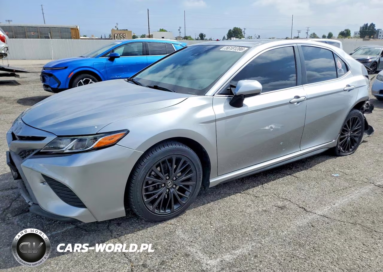 2020 Toyota Camry Se – zdjęcie 1 z 12