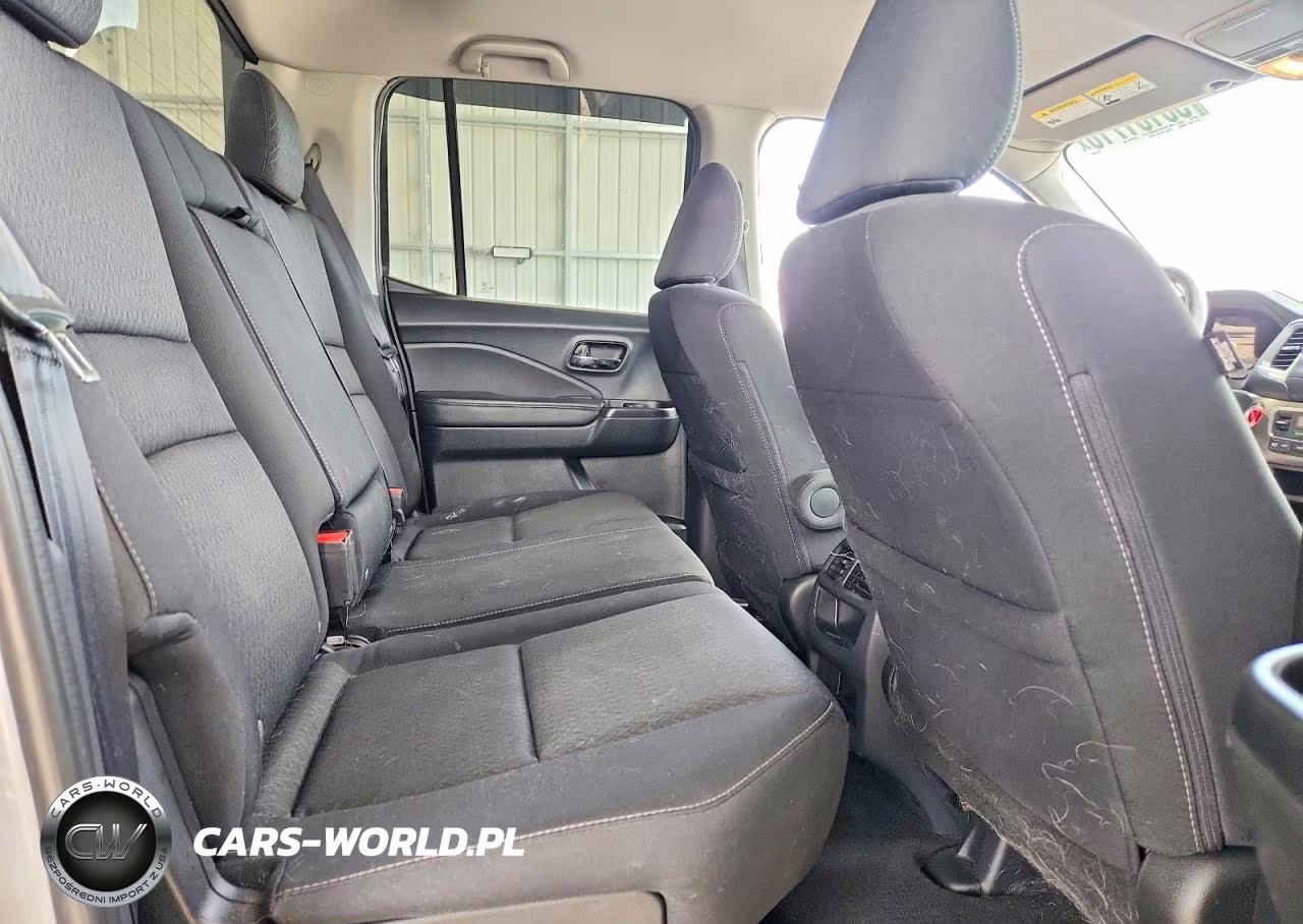 2019 Honda Ridgeline Sport VIN:5FPYK2F13KB007982 - 10