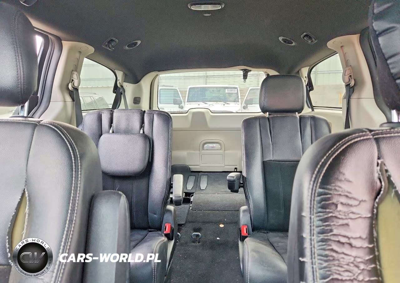 2018 Dodge Grand Caravan Sxt VIN:2C4RDGCG5JR253528 - 10