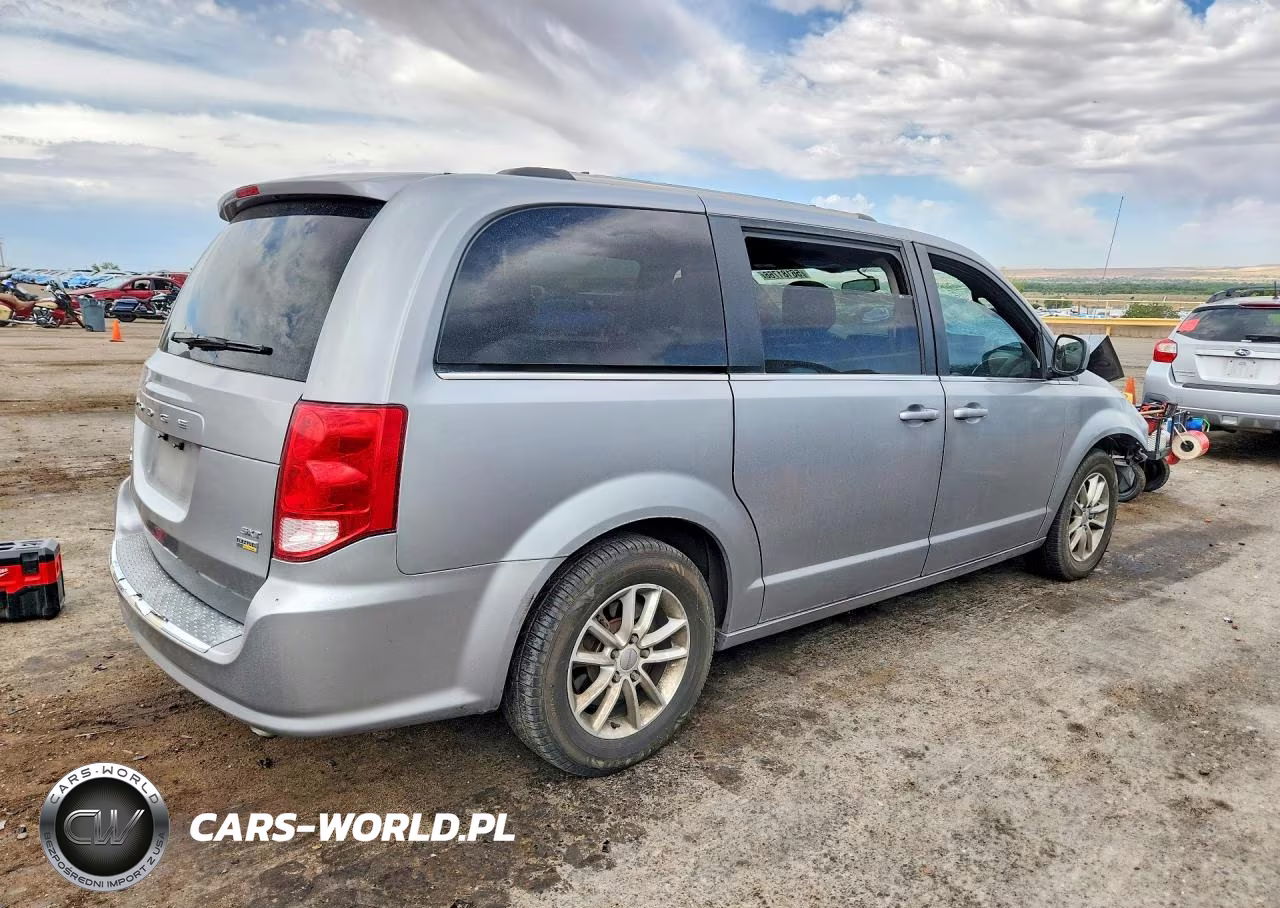 2018 Dodge Grand Caravan Sxt VIN:2C4RDGCG5JR253528 - 3