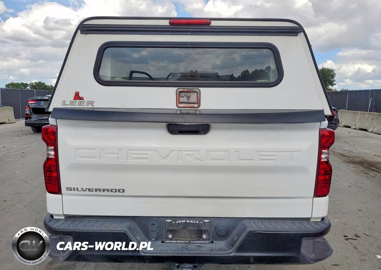2024 Chevrolet Silverado K1500 VIN:1GCUDAED7RZ183462 - 6