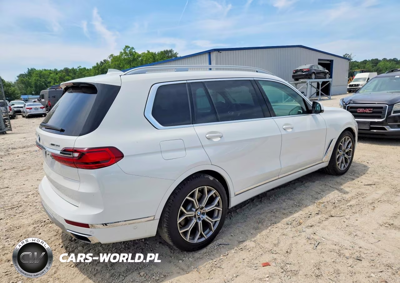 2019 BMW X7 xDrive50I VIN:5UXCX4C55KLS38272 - 3