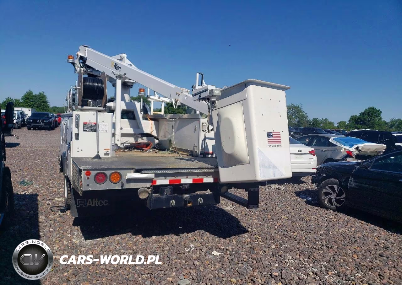 2020 Ford F450 Super Duty Bucket Truck VIN:1FDUF4GN0LED23301 - 3
