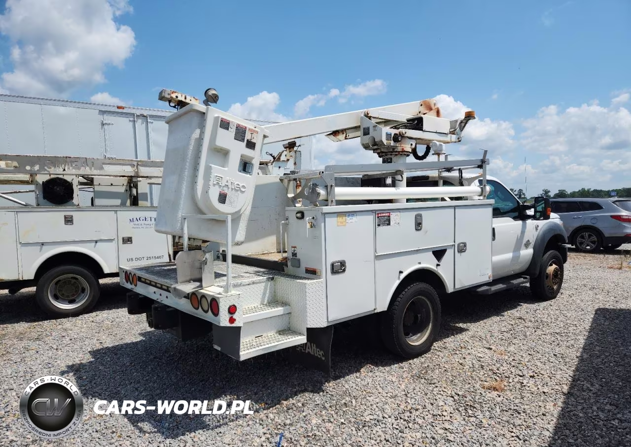 2015 Ford F450 Super Duty VIN:1FDUF4GT9FEC59360 - 4