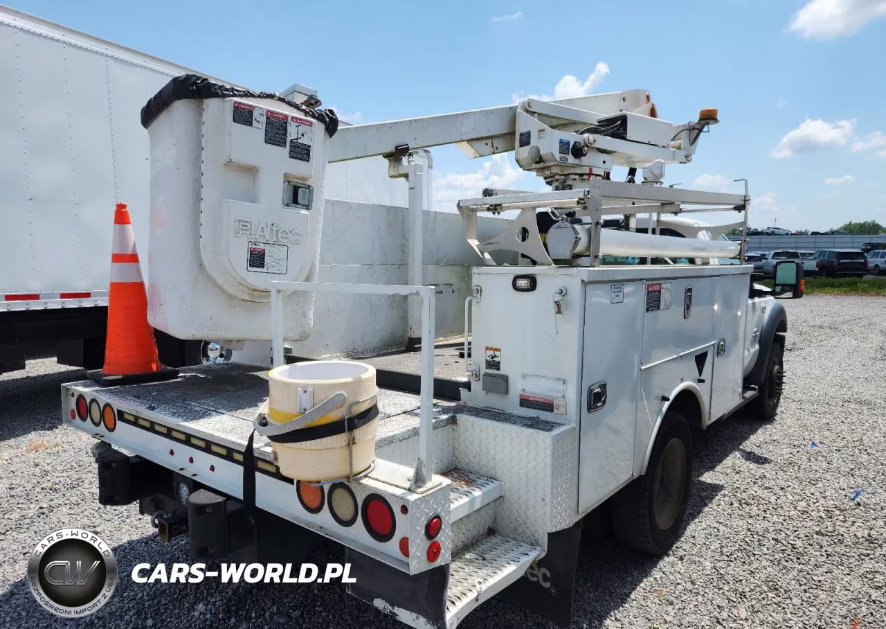2015 Ford F450 Super Duty VIN:1FDUF4GT8FEC59365 - 4