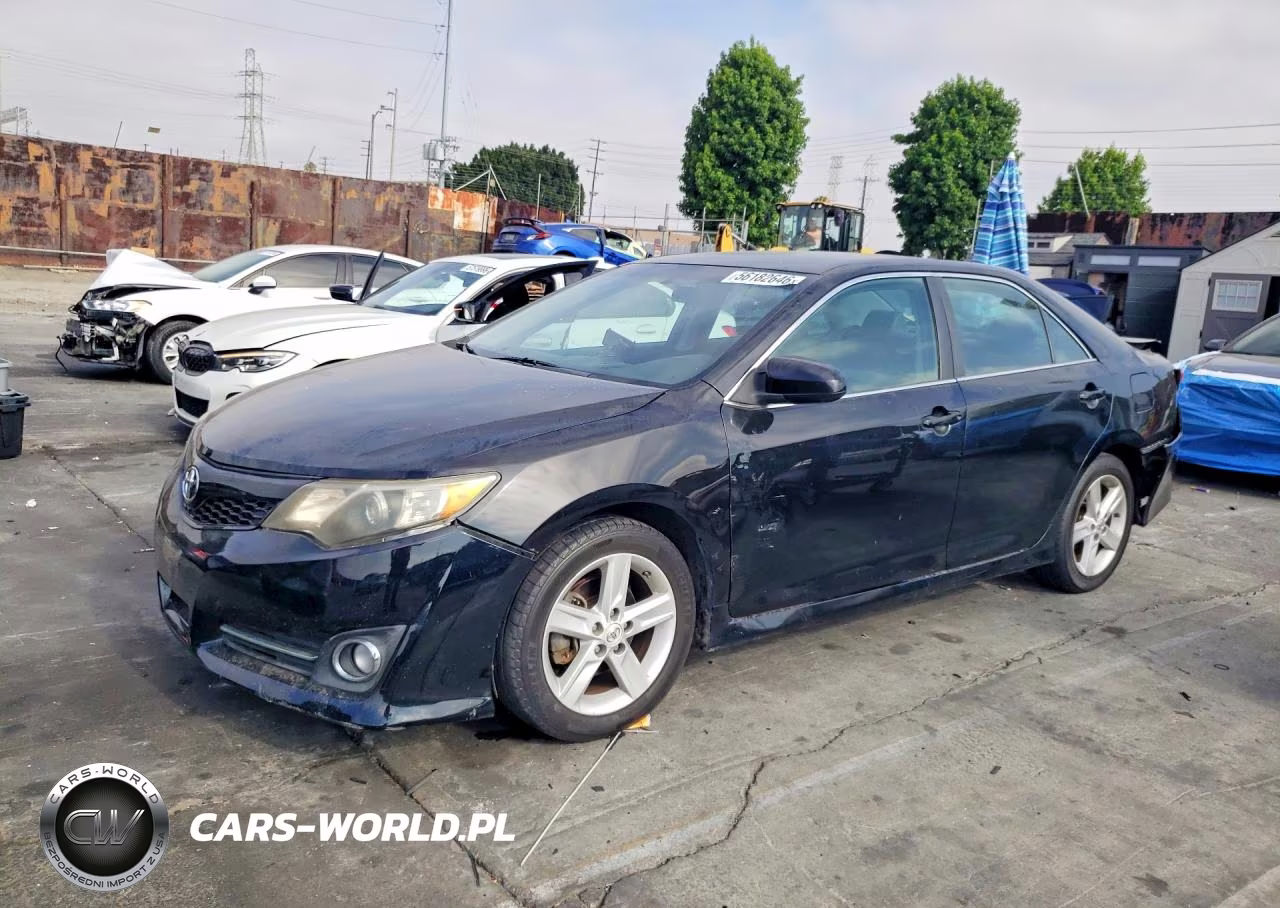 2013 Toyota Camry Se – zdjęcie 1 z 12