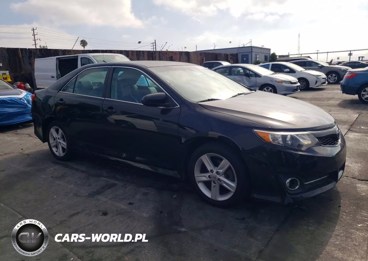 2013 Toyota Camry Se VIN:4T1BF1FK2DU278205 - 4