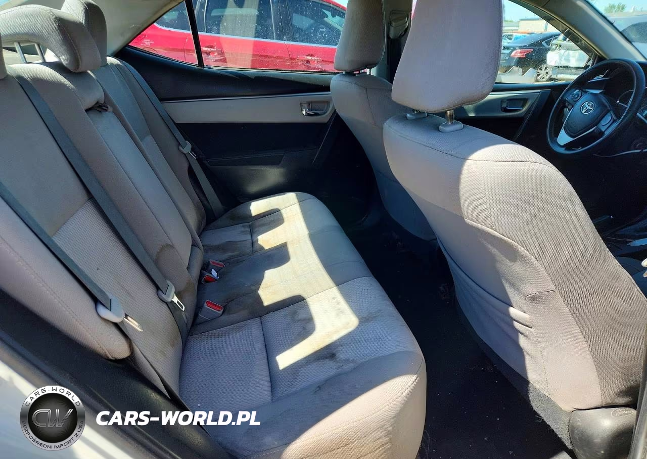 2015 Toyota Corolla Le VIN:2T1BURHE6FC270995 - 10