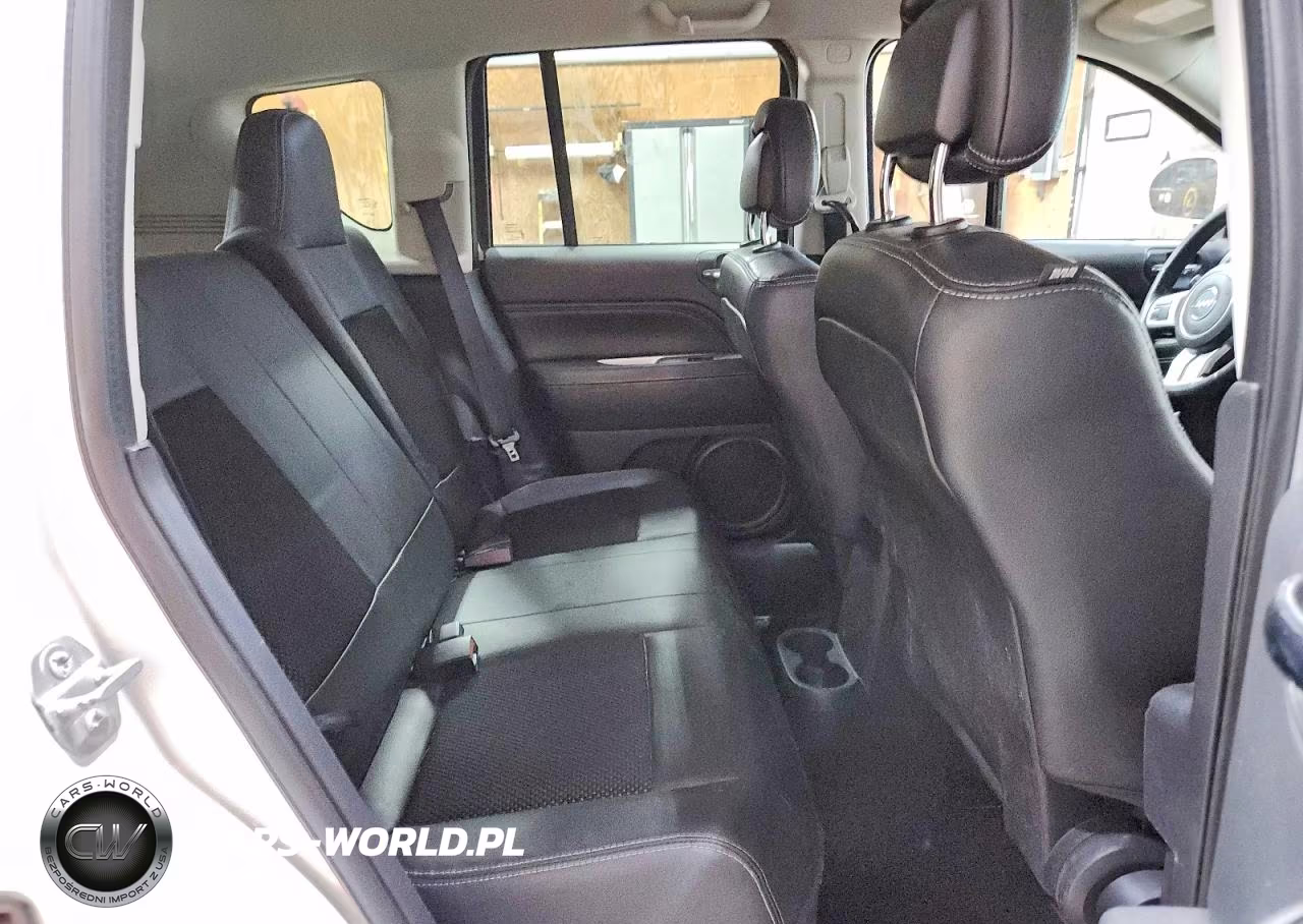 2015 Jeep Compass Latitude VIN:1C4NJDEB4FD272167 - 11