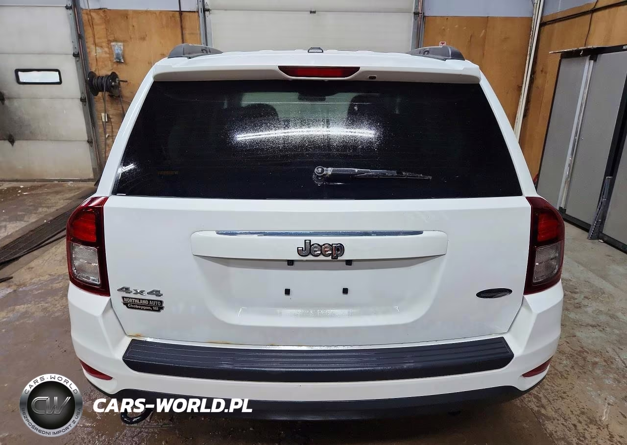 2015 Jeep Compass Latitude VIN:1C4NJDEB4FD272167 - 6