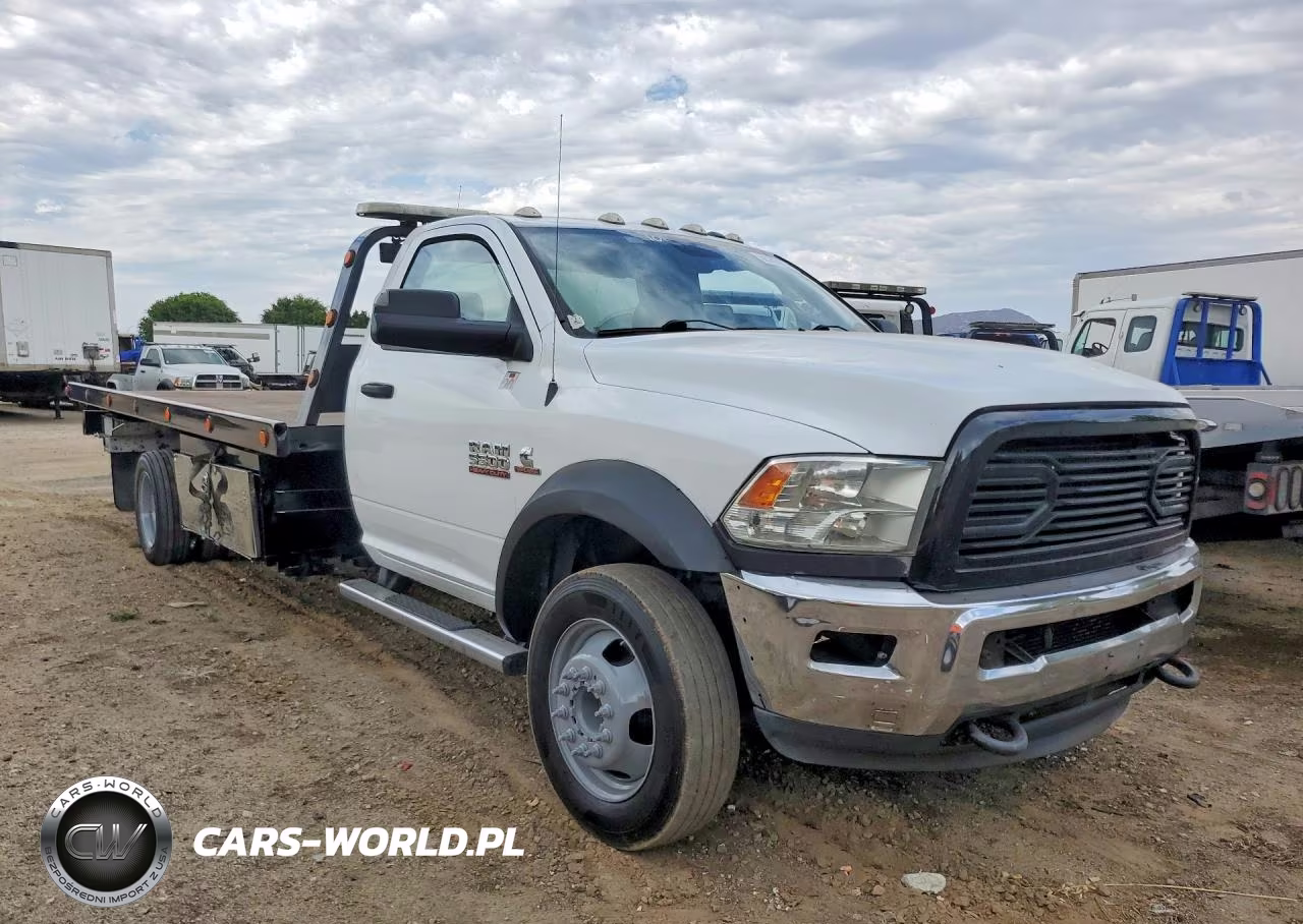 2018 Ram 5500 VIN:3C7WRMDL1JG280264 - 4