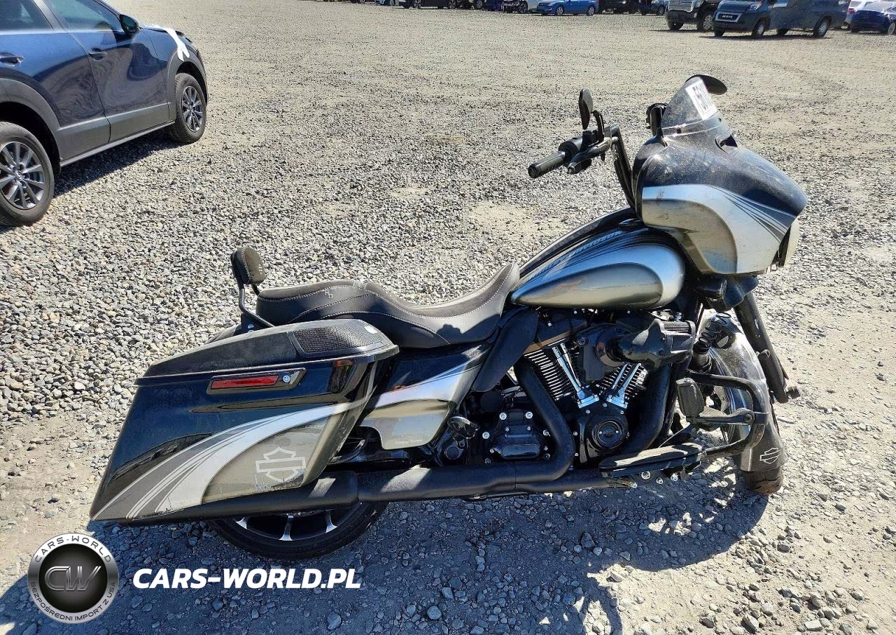 2023 Harley-Davidson Flhxst