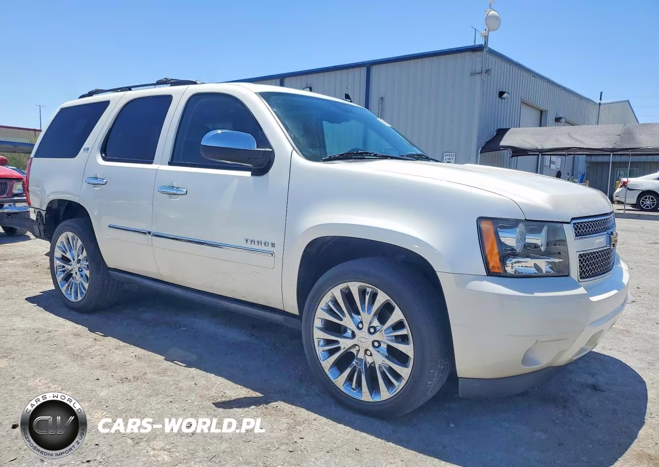 2011 Chevrolet Tahoe K1500 Ltz VIN:1GNSKCE03BR271637 - 4