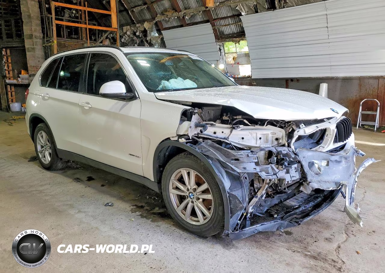 2015 BMW X5 xDrive35I VIN:5UXKR0C59F0K69255 - 4