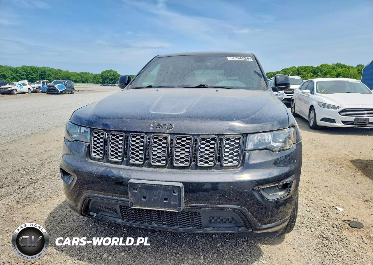 2017 Jeep Grand Cherokee Laredo VIN:1C4RJFAGXHC714554 - 5