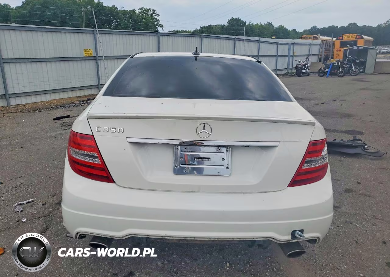 2012 Mercedes-Benz C 300 4Matic VIN:WDDGF8BB1CA702522 - 6