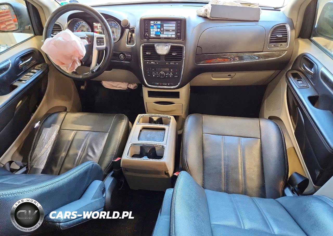 2016 Chrysler Town & Country Touring VIN:2C4RC1BGXGR233107 - 8