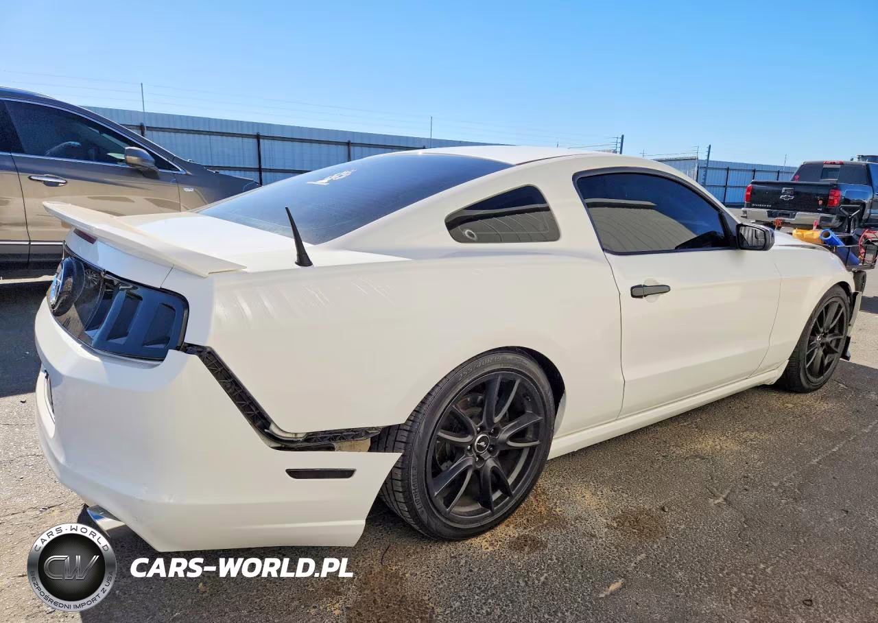 2013 Ford Mustang VIN:1ZVBP8AM2D5227233 - 3