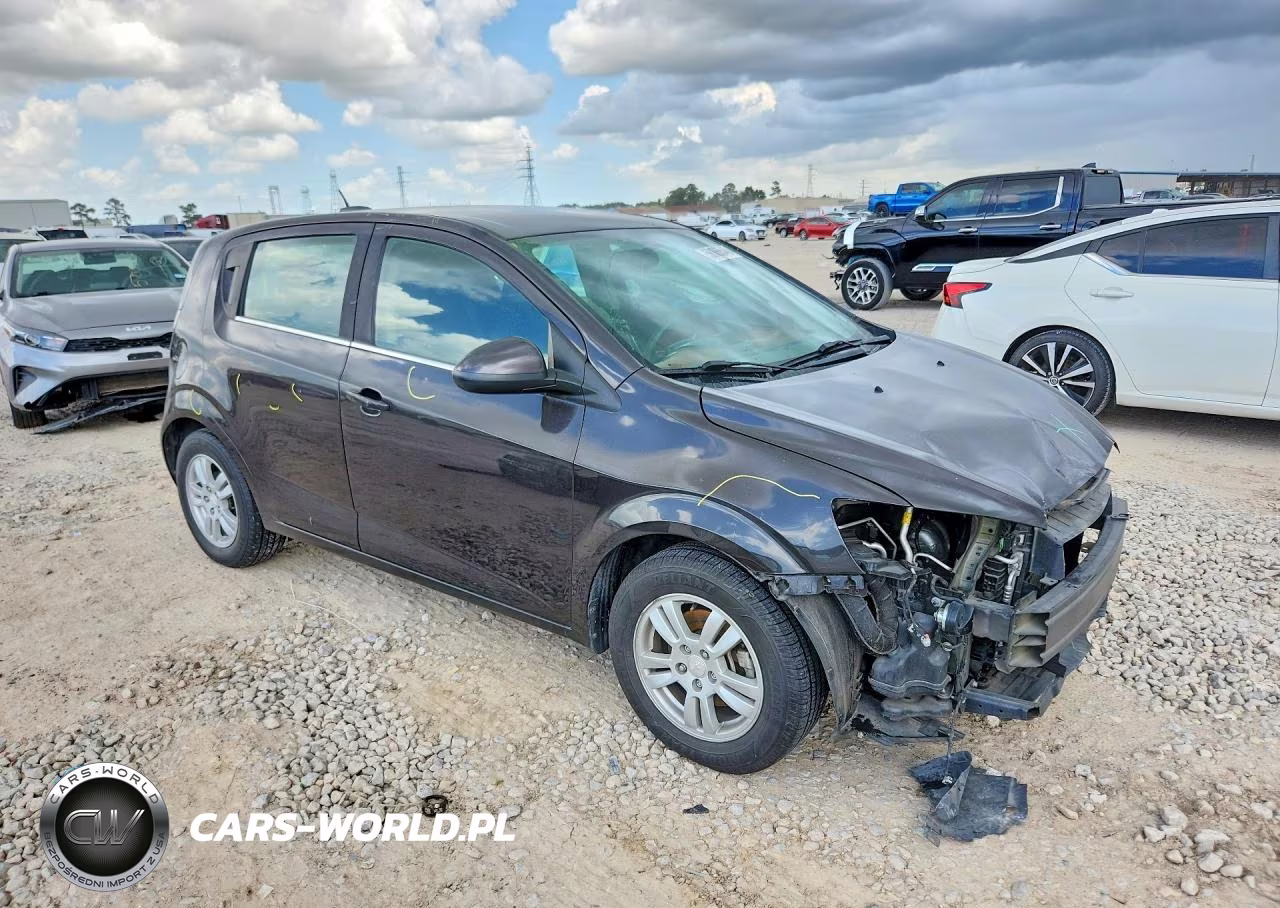 2016 Chevrolet Sonic Lt VIN:1G1JC6SH3G4120274 - 4