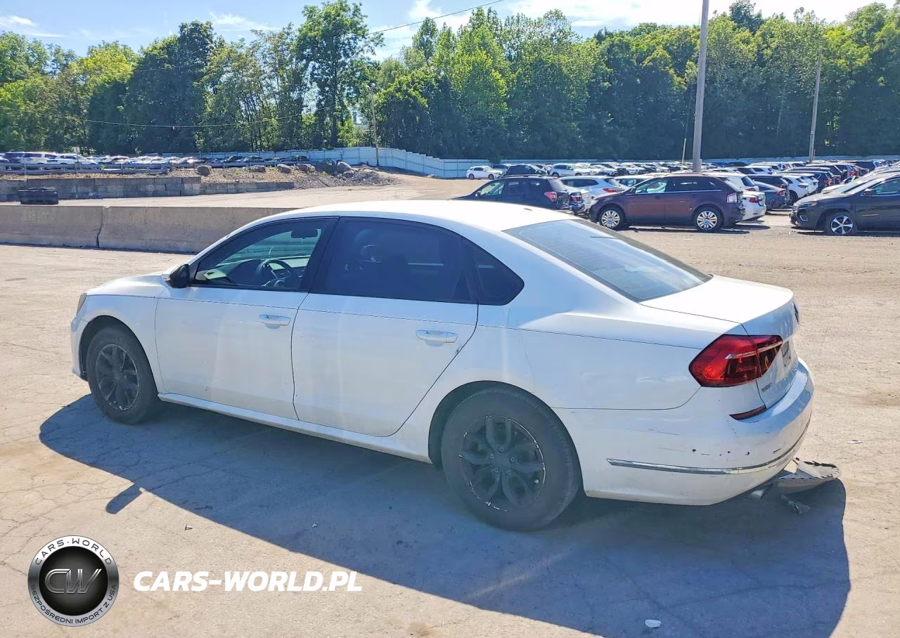 2018 Volkswagen Passat S VIN:1VWAA7A30JC016604 - 2