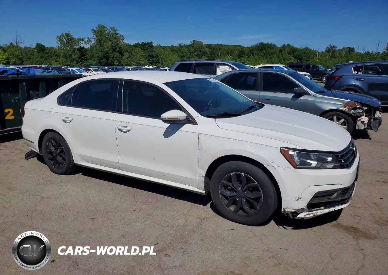 2018 Volkswagen Passat S VIN:1VWAA7A30JC016604 - 4