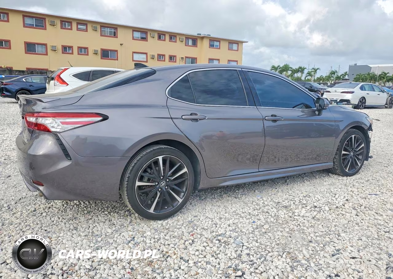 2019 Toyota Camry Xse VIN:4T1B61HK4KU218274 - 3