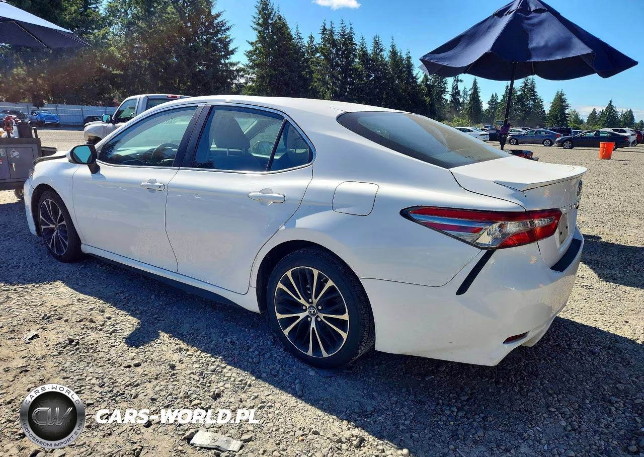 2018 Toyota Camry Se VIN:4T1B11HK4JU526249 - 2