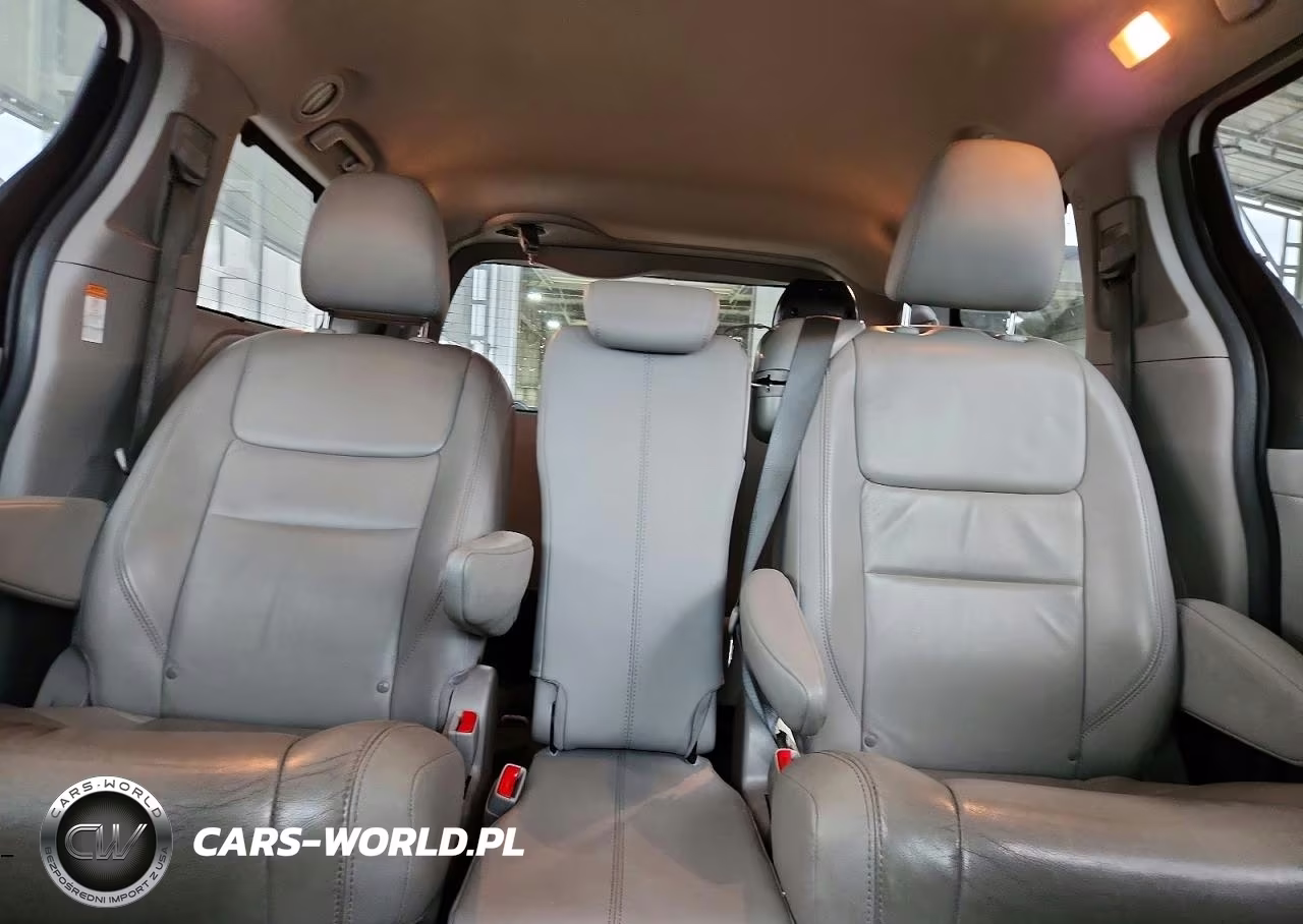 2015 Toyota Sienna Xle 8-Passenger VIN:5TDYK3DC2FS536618 - 10