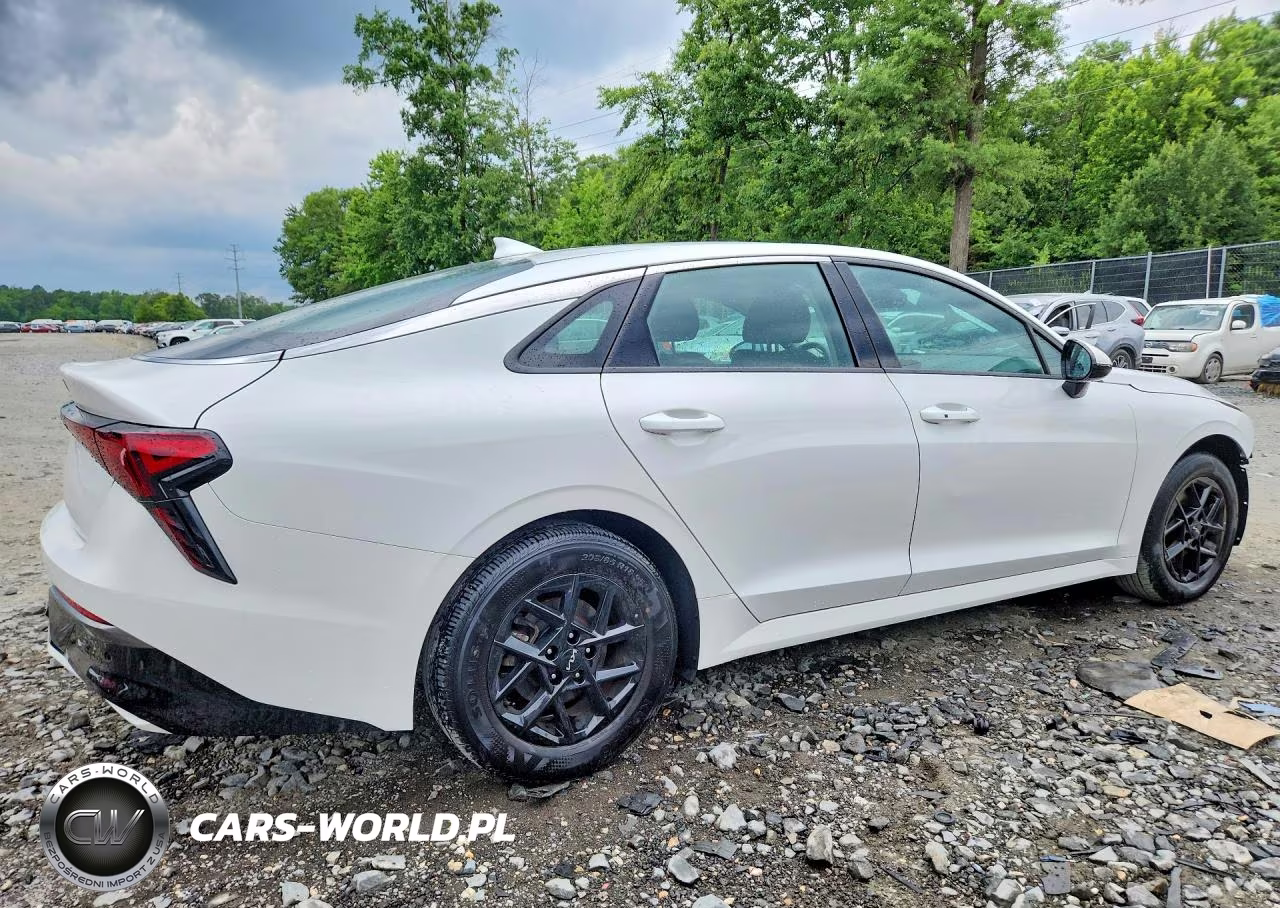 2025 Kia K5 Lxs VIN:KNAG24J71S5325089 - 3